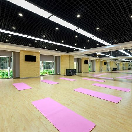 Howard Johnson Tropical Garden Plaza Куньмин Экстерьер фото