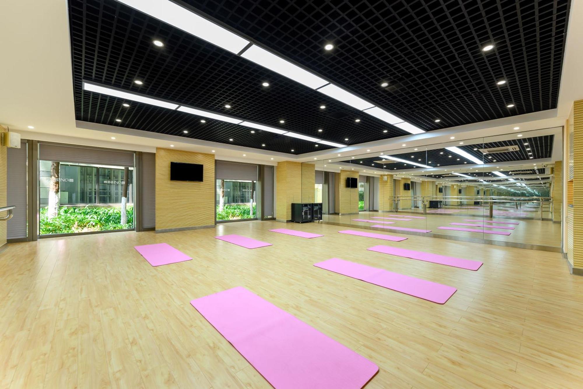 Howard Johnson Tropical Garden Plaza Куньмин Экстерьер фото